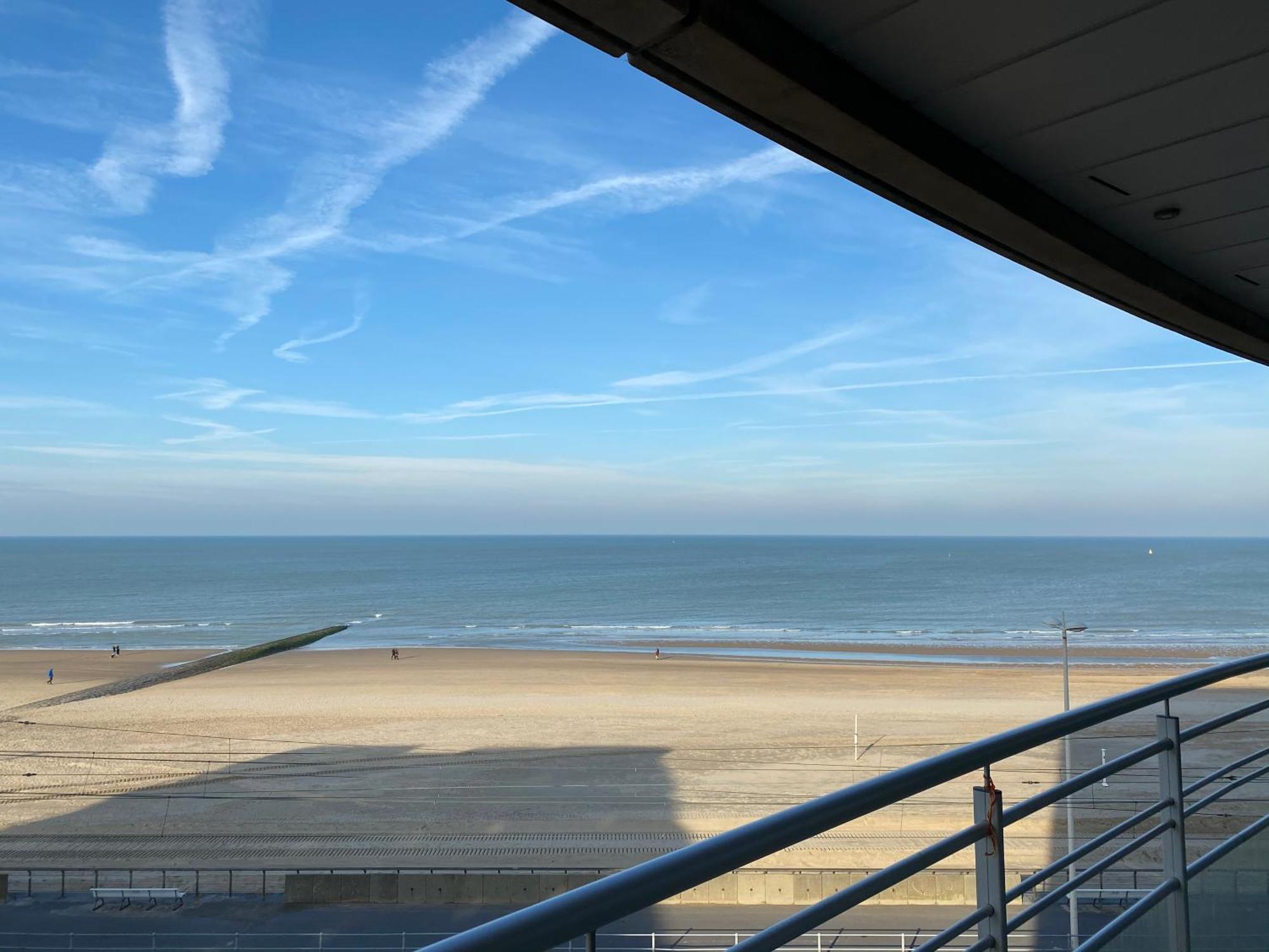 Vayamundo Oostende - Apartments Exteriör bild