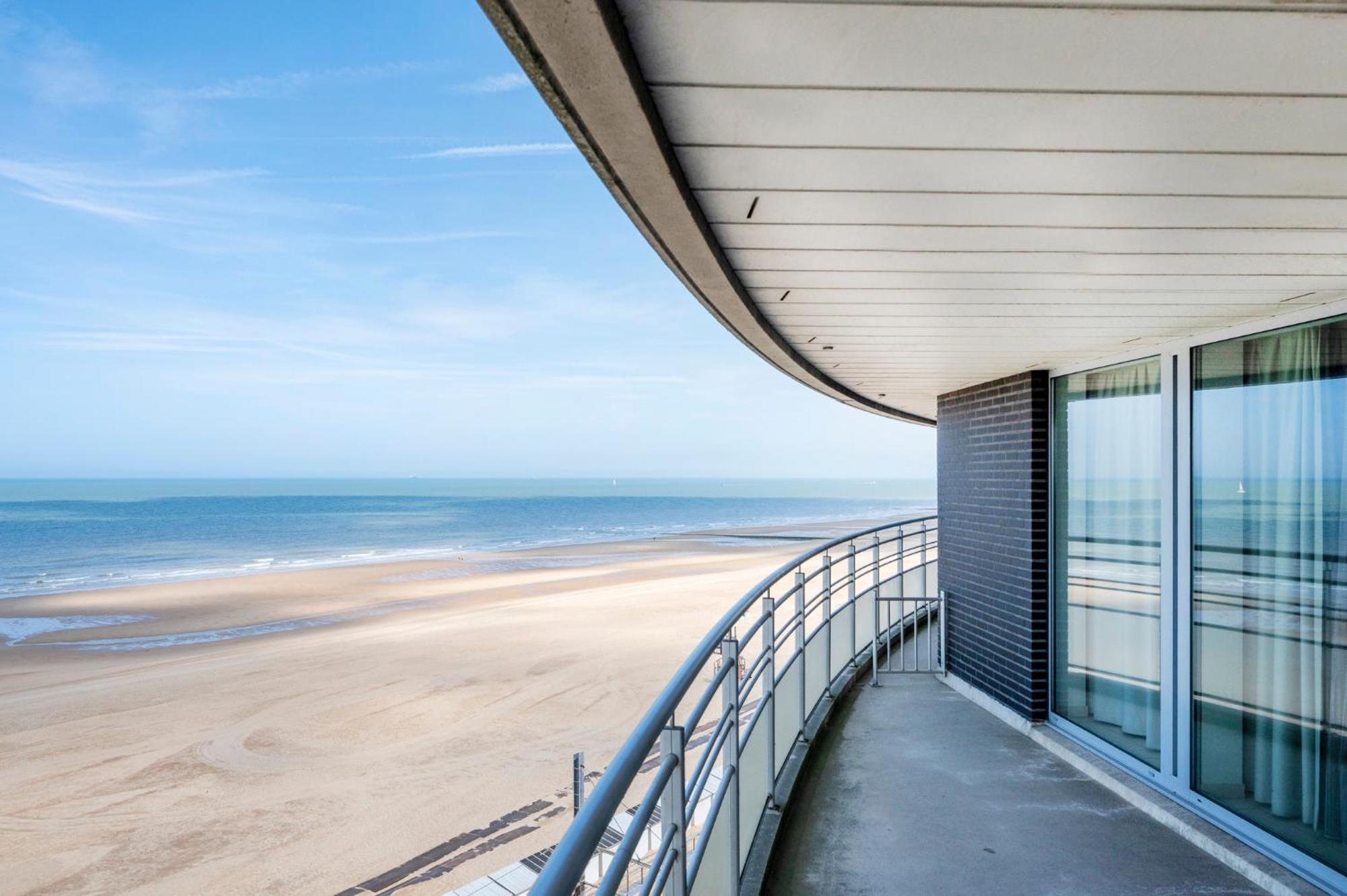 Vayamundo Oostende - Apartments Exteriör bild